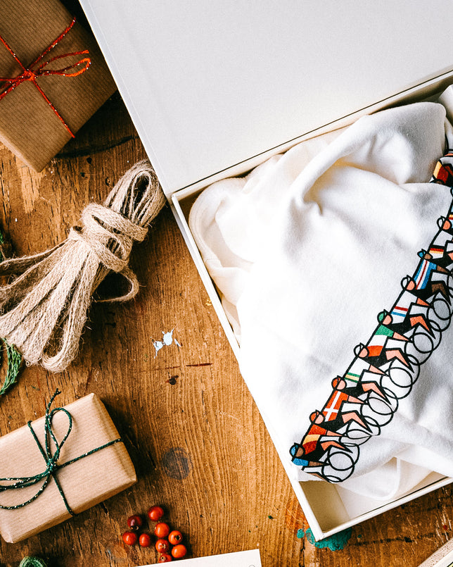 Gift Box - T-shirt - TDLC Nations